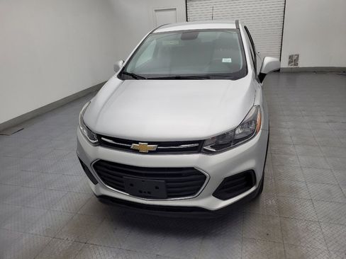 Used 2020 Chevrolet Trax LS w/ Tint and Cruise Package image 15