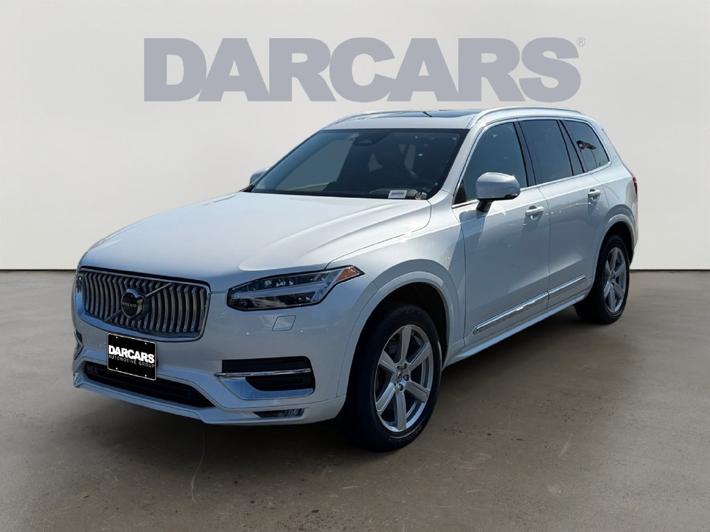 Used 2024 Volvo XC90 B5 Core w/ Climate Package AWD/4WD image 3