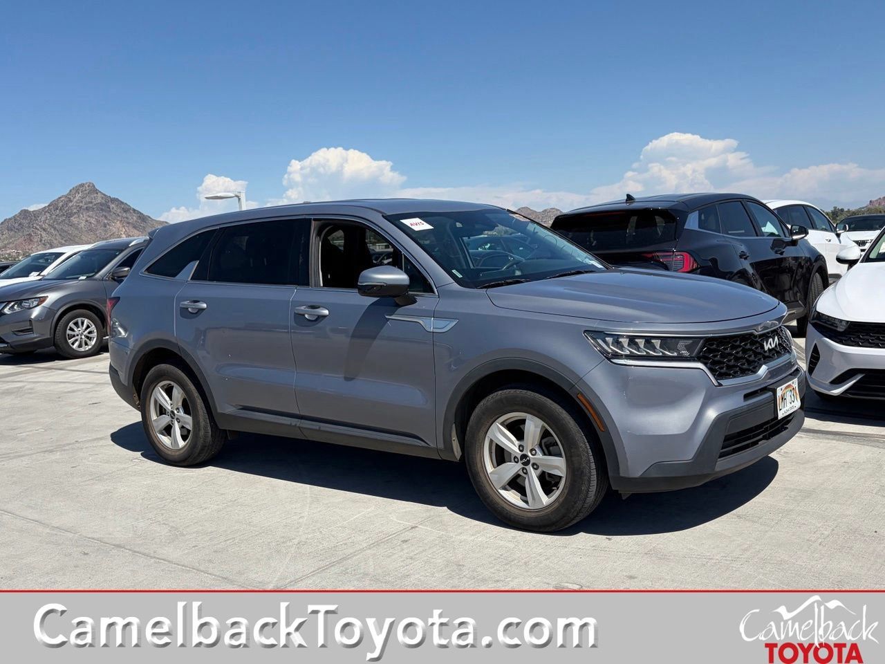 Used 2022 Kia Sorento LX FWD image 1