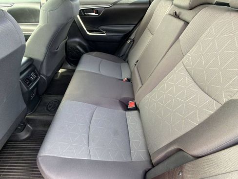 Used 2024 Toyota RAV4 XLE FWD image 25