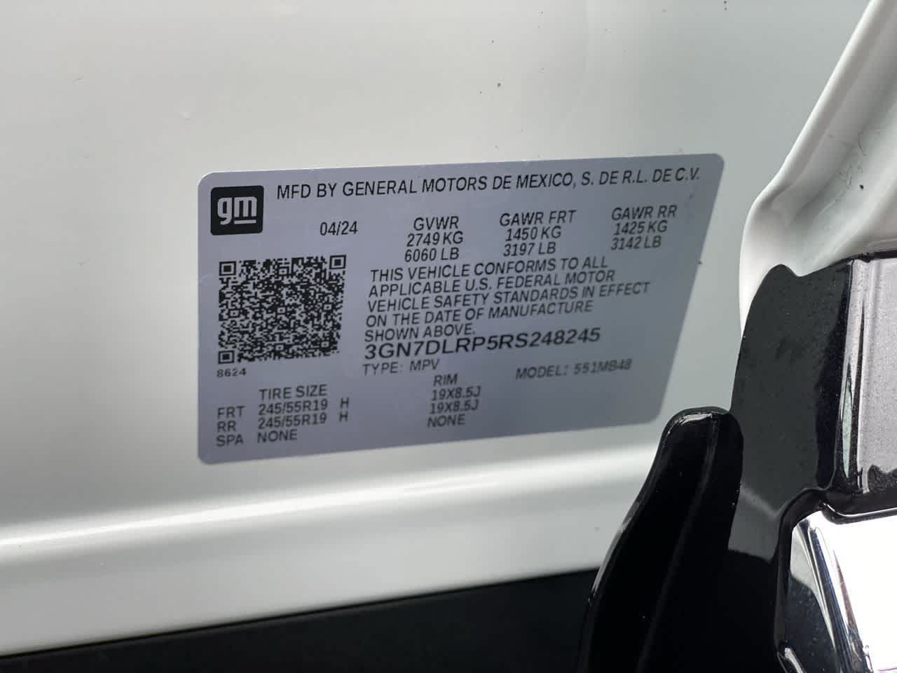 Used 2024 Chevrolet Equinox EV LT FWD image 27