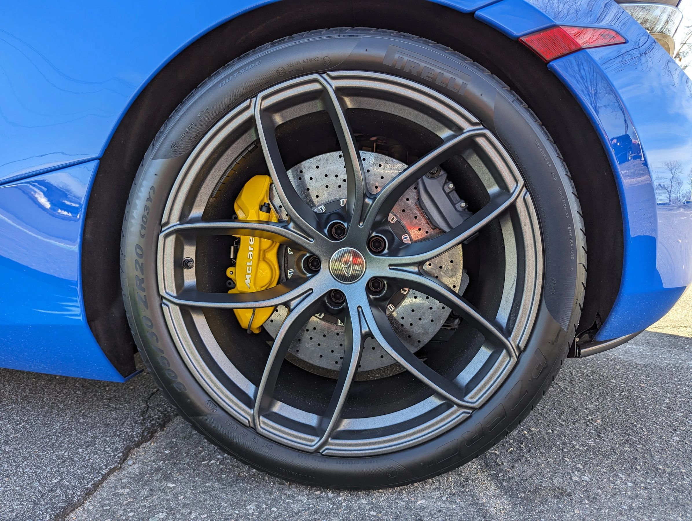 Used 2021 McLaren 720S Luxury RWD image 37