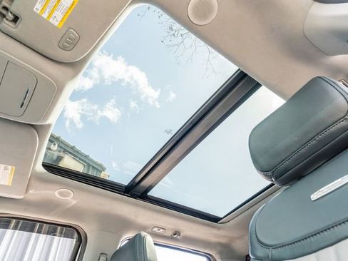 Used 2021 Ford F150 Limited image 21