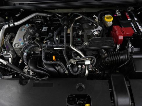 Used 2025 Nissan Sentra SV w/ SV Premium Package image 24