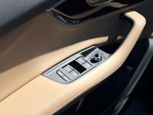 Used 2023 Audi Q7 3.0T Premium Plus w/ Premium Plus Package image 22