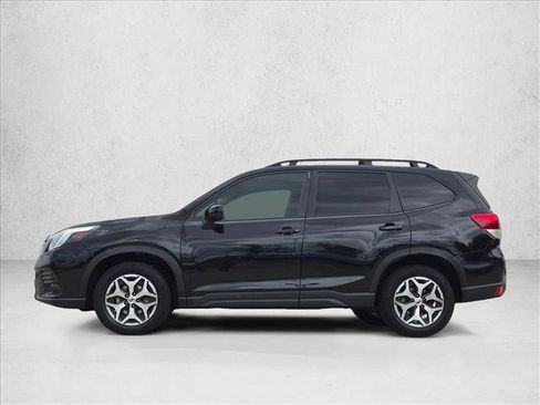 Used 2023 Subaru Forester Premium AWD/4WD image 8