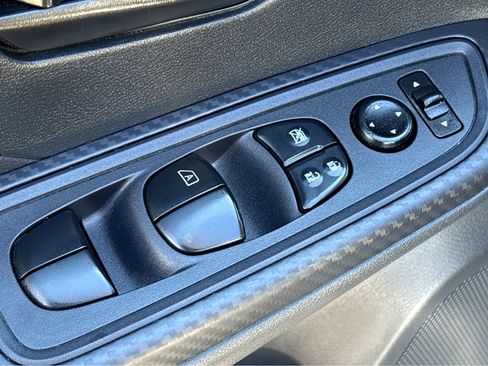 Used 2024 Nissan Versa S w/ S Plus Package image 28