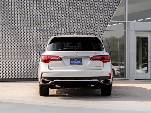 Used 2020 Acura MDX w/ Technology Package AWD/4WD image 28