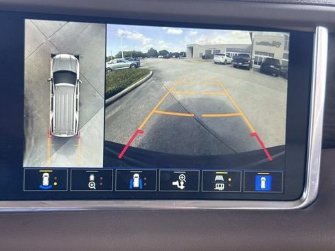 Used 2022 GMC Yukon Denali RWD image 27