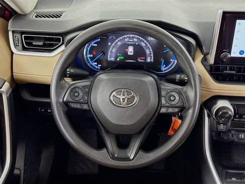 Used 2023 Toyota RAV4 LE image 30