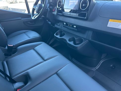New 2025 Mercedes-Benz Sprinter 2500 image 15