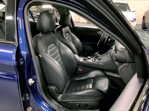 Used 2019 Alfa Romeo Giulia Ti Sport w/ Quick Order Package 22U Sport image 8