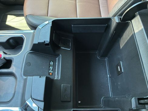 Used 2025 Chevrolet Silverado 1500 High Country w/ High Country Premium Package AWD/4WD image 42