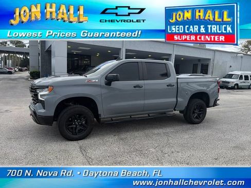 Used 2024 Chevrolet Silverado 1500 LT Trail Boss w/ Convenience Package II AWD/4WD image 3
