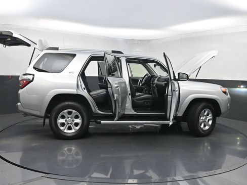 Used 2023 Toyota 4Runner SR5 Premium w/ Moonroof Package RWD image 36