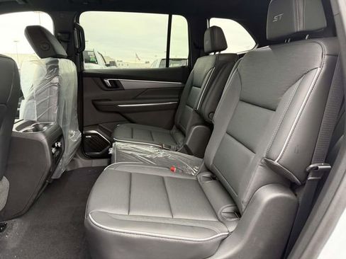 New 2026 Buick Enclave Sport Touring w/ Super Cruise Package image 7