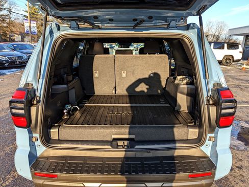 Used 2025 Toyota 4Runner TRD Off-Road image 41