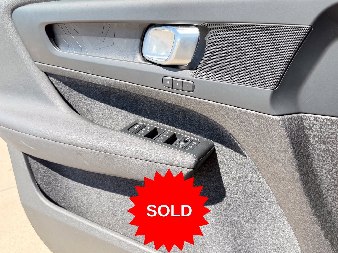 Certified 2023 Volvo C40 Recharge Core AWD/4WD image 27