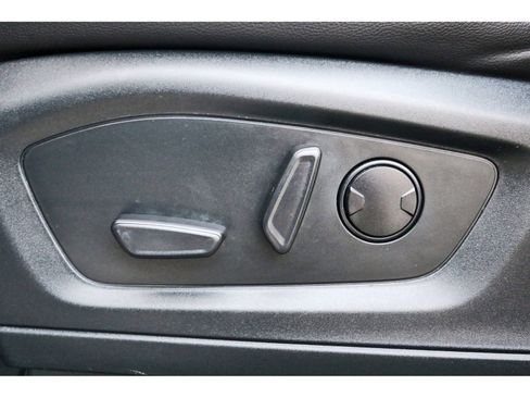 Used 2023 Ford Explorer ST-Line w/ Class IV Trailer Tow Package image 31