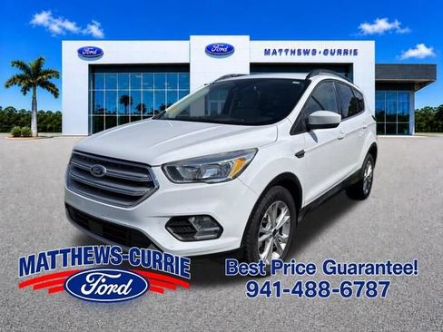 Used 2018 Ford Escape SE w/ Ford Safe & Smart Package FWD image 1