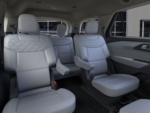 New 2026 Ford Explorer Platinum w/ LUX Leather Package AWD/4WD image 11