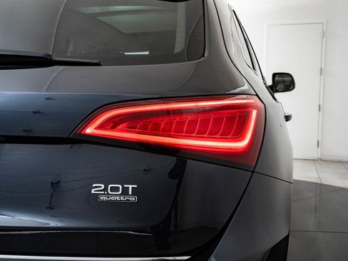 Used 2017 Audi Q5 2.0T Premium image 9