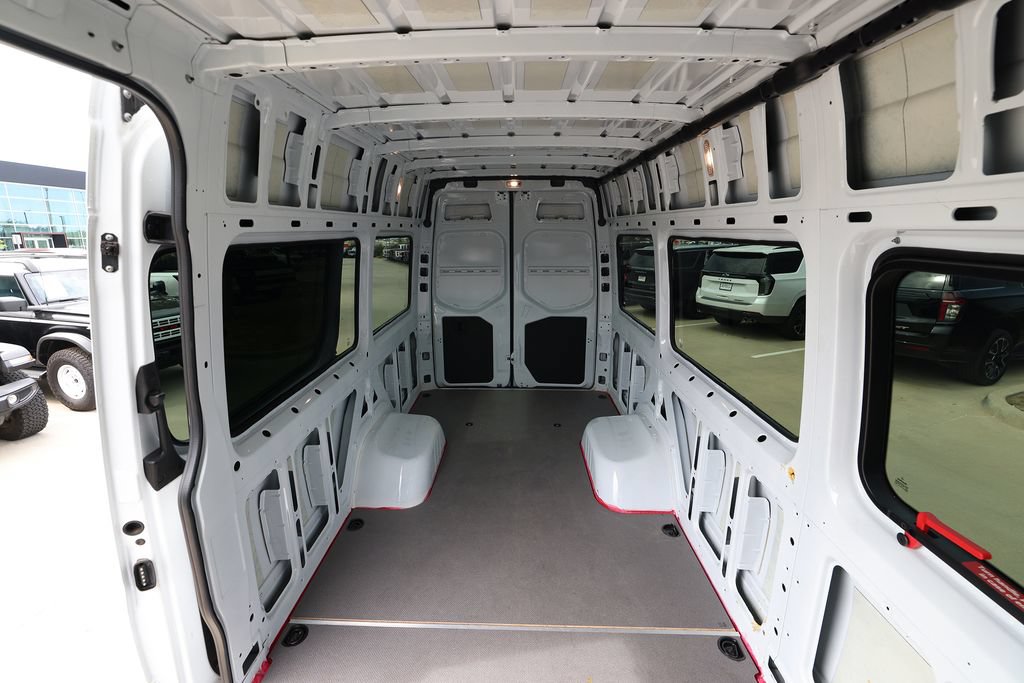 Used 2022 Mercedes-Benz Sprinter 3500 image 13