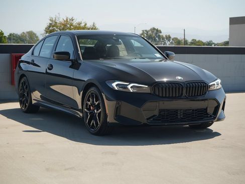 New 2026 BMW 330i Sedan w/ M Sport Package RWD image 3