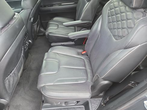 Used 2021 Hyundai Palisade Limited w/ Cargo Package AWD/4WD image 19