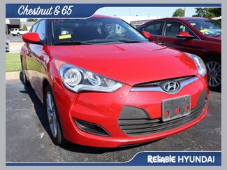 Used 2016 Hyundai Veloster FWD video 1