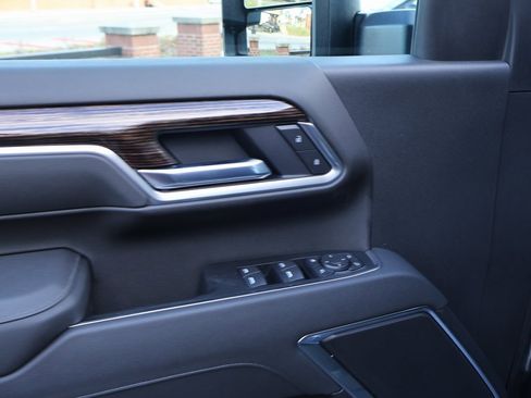 New 2026 GMC Sierra 2500 SLE image 25