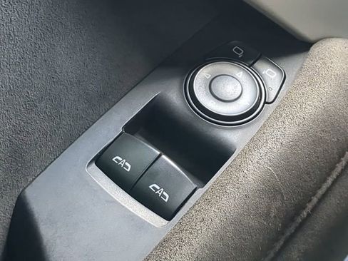 Used 2020 Chevrolet Camaro ZL1 RWD image 27