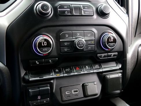 Used 2020 Chevrolet Silverado 1500 RST w/ Texas Edition RWD image 18