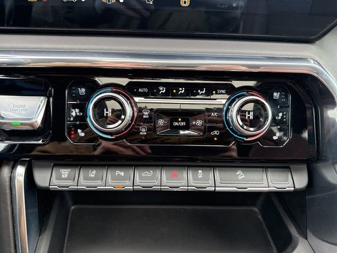 Used 2024 GMC Sierra 3500 Denali Ultimate image 23