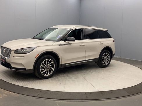 Used 2022 Lincoln Corsair AWD w/ Equipment Group 101A image 9