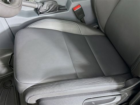 Used 2025 INEOS Grenadier Fieldmaster Edition image 18