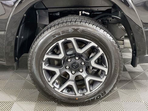 Used 2026 RAM 1500 Laramie w/ Advanced Safety Group II AWD/4WD image 34