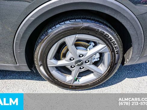 Used 2025 Kia K4 LXS image 17