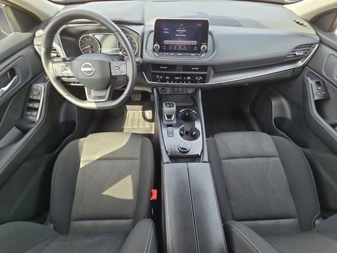 Used 2025 Nissan Rogue SV image 20