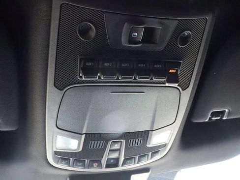 Used 2022 Ford F250 Lariat w/ Black Appearance Package AWD/4WD image 28