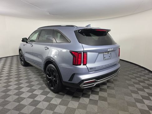 Used 2022 Kia Sorento SX FWD image 3