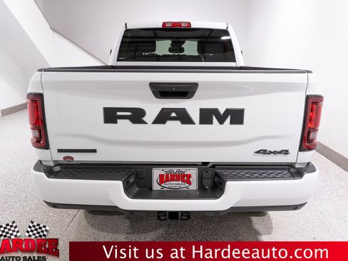Used 2025 RAM 2500 Big Horn AWD/4WD image 4