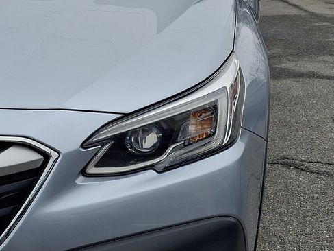 Used 2022 Subaru Outback Limited image 9