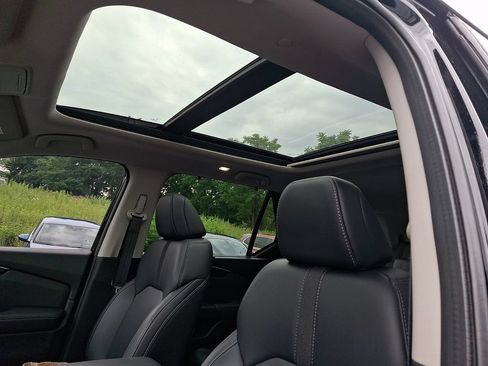 Used 2023 Honda Pilot Touring image 18