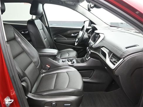 Used 2023 GMC Terrain SLT w/ Infotainment Package II image 10