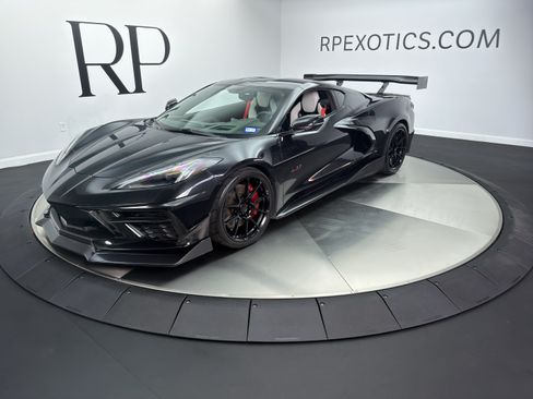 Used 2023 Chevrolet Corvette Stingray Premium Cpe w/ Z51 Performance Package RWD image 10