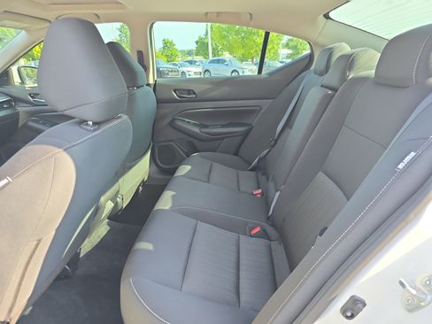 Used 2024 Nissan Altima 2.5 SV w/ SV Premium Package FWD image 13