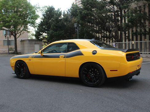 Used 2018 Dodge Challenger T/A image 10