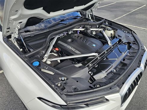 Used 2025 BMW X7 xDrive40i image 27