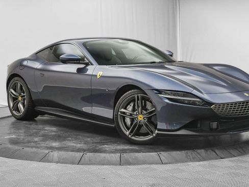 Certified 2022 Ferrari Roma image 2